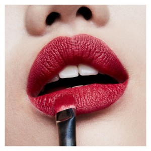 M.a.c Matte Lipstick Russian Red   Μακιγιάζ